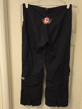 Be Present Rare Women's Lotus Capri Pants